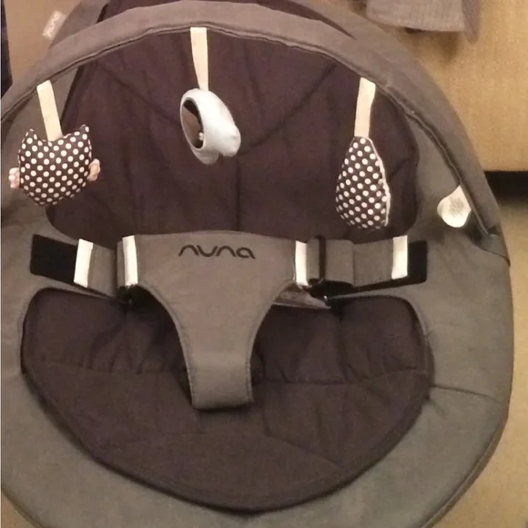 nuna Leaf Seat Pad and Infant Insert - Brown - Picture 5 of 5